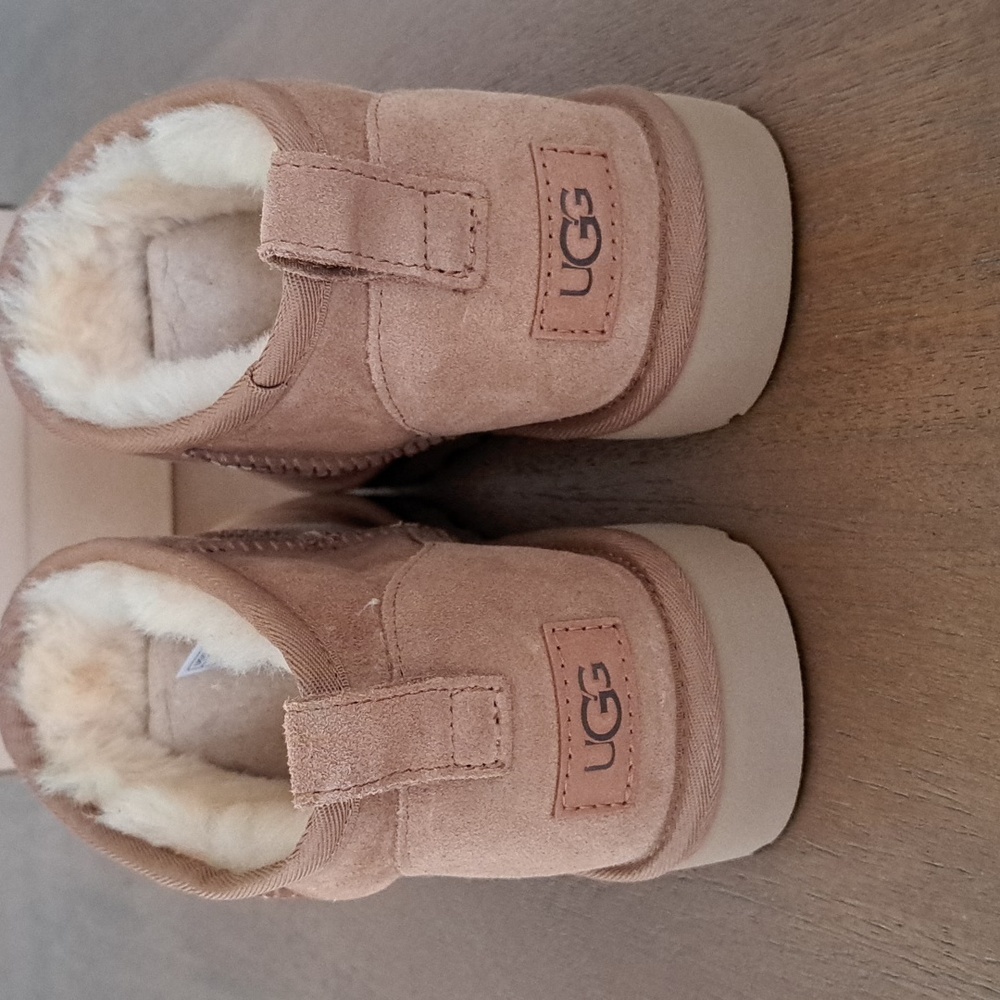 UGG Women's Classic Ultra Mini - Color: Chestnut - Size: 10 - Picture 5 of 9